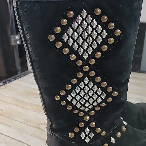 Ugg Avondale 3330 Studded Black Suede Sheepskin Lined Boots Size US‎ 6 - Picture 5 of 10
